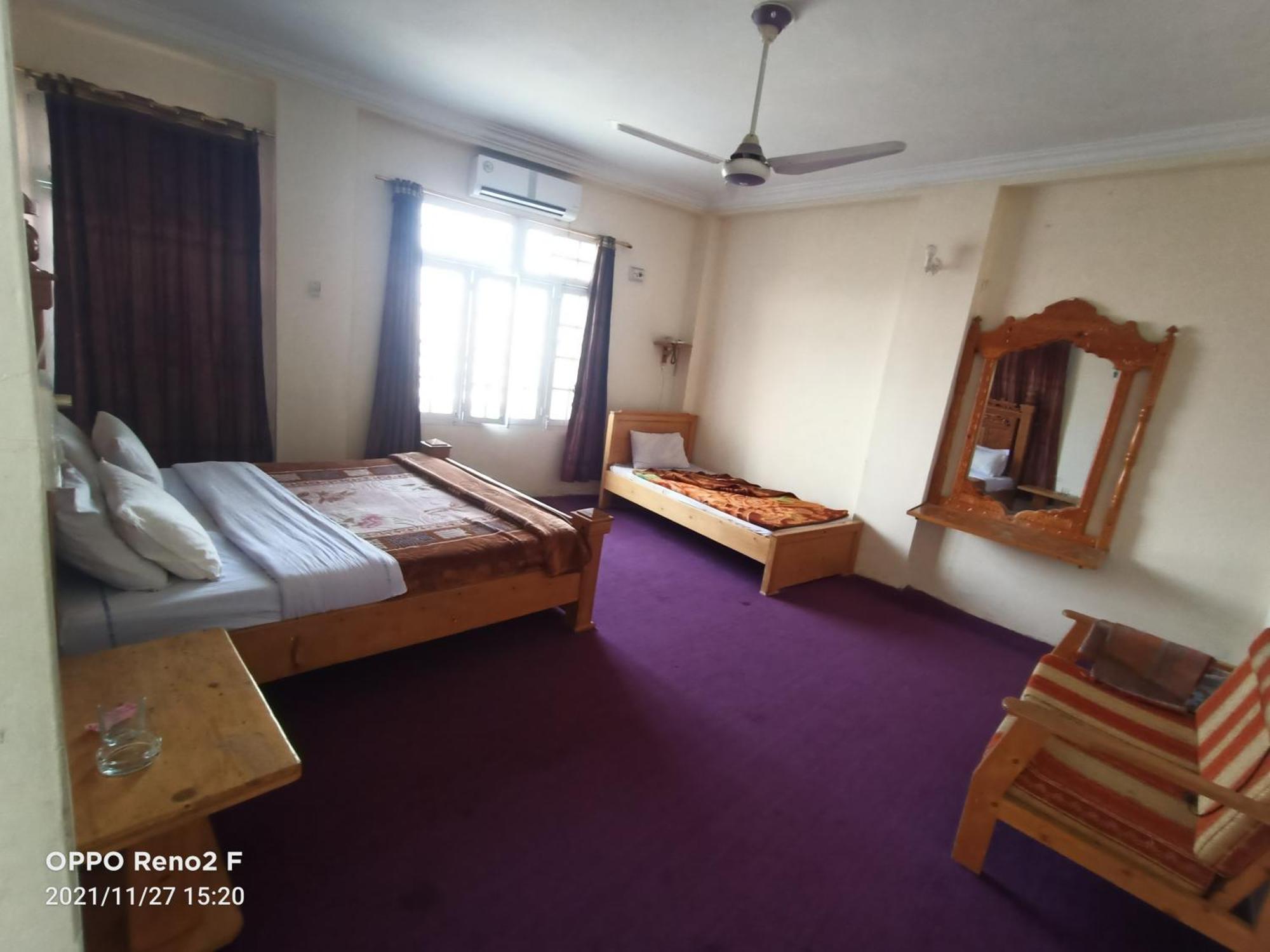 F R Darya E Swat Hotel Saidu Sharif Exteriér fotografie