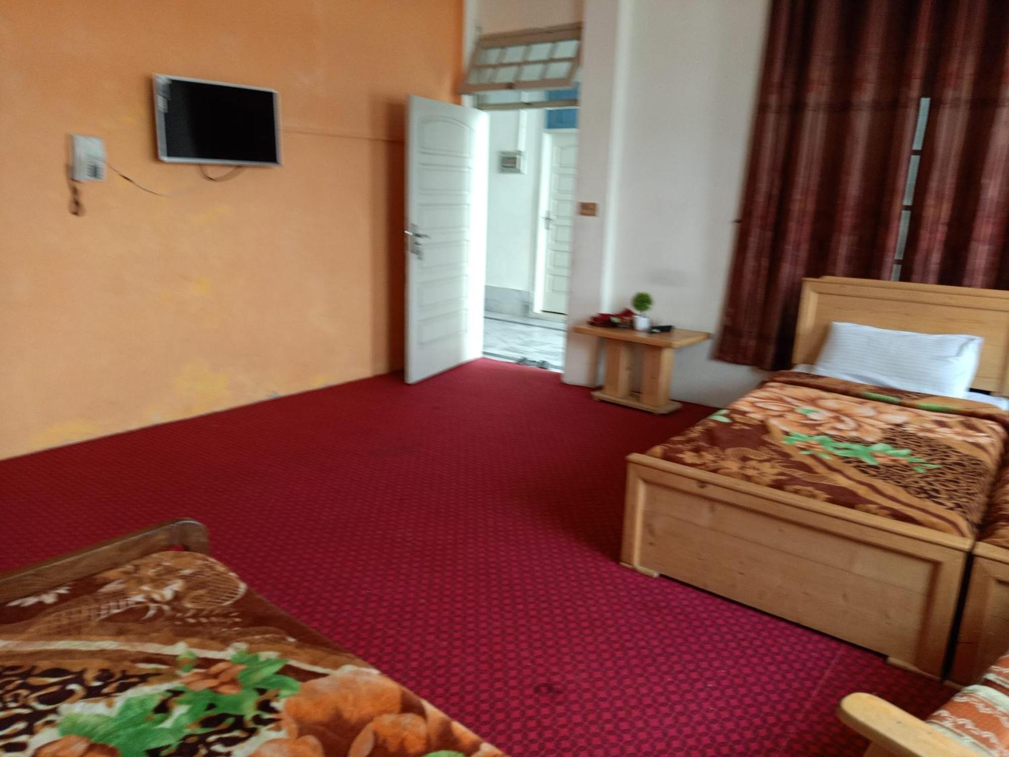 F R Darya E Swat Hotel Saidu Sharif Pokoj fotografie